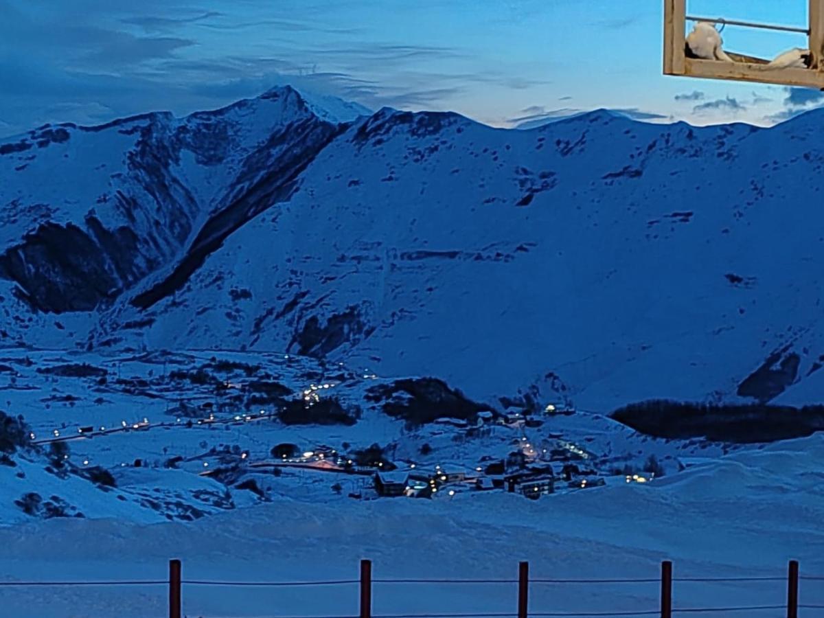 New Gudauri Redco Twins-Premium Mountain Apartment Close The Gondola Lift Eksteriør bilde